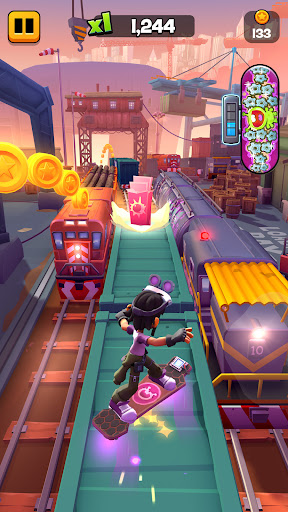Subway Surfers City APK 12